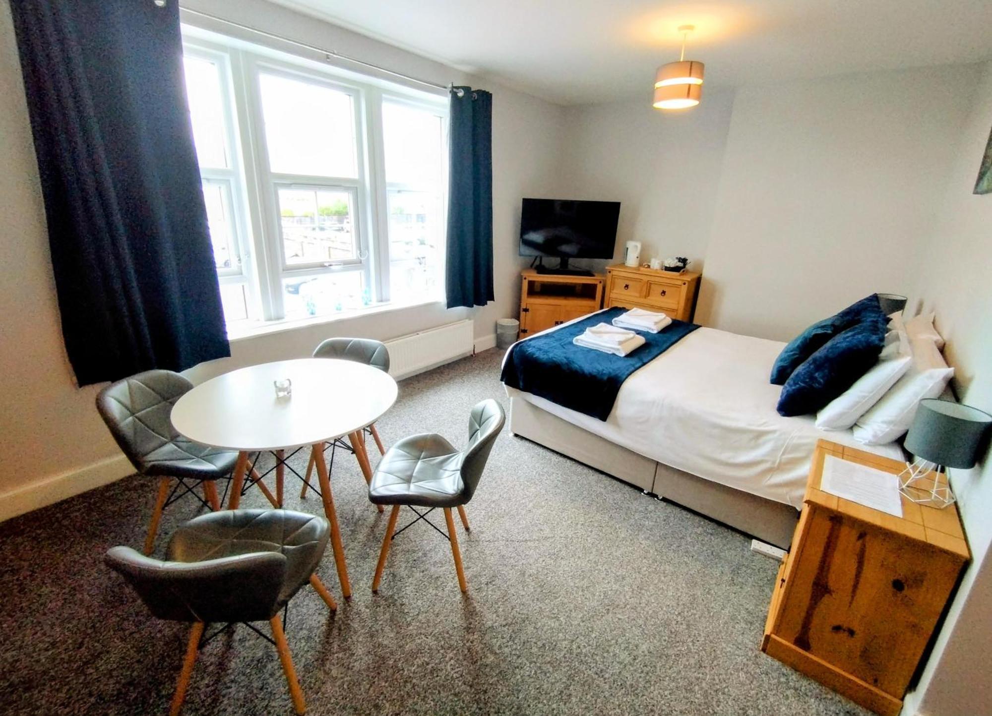 Oyo Gin House Hotel Greenock Exteriér fotografie