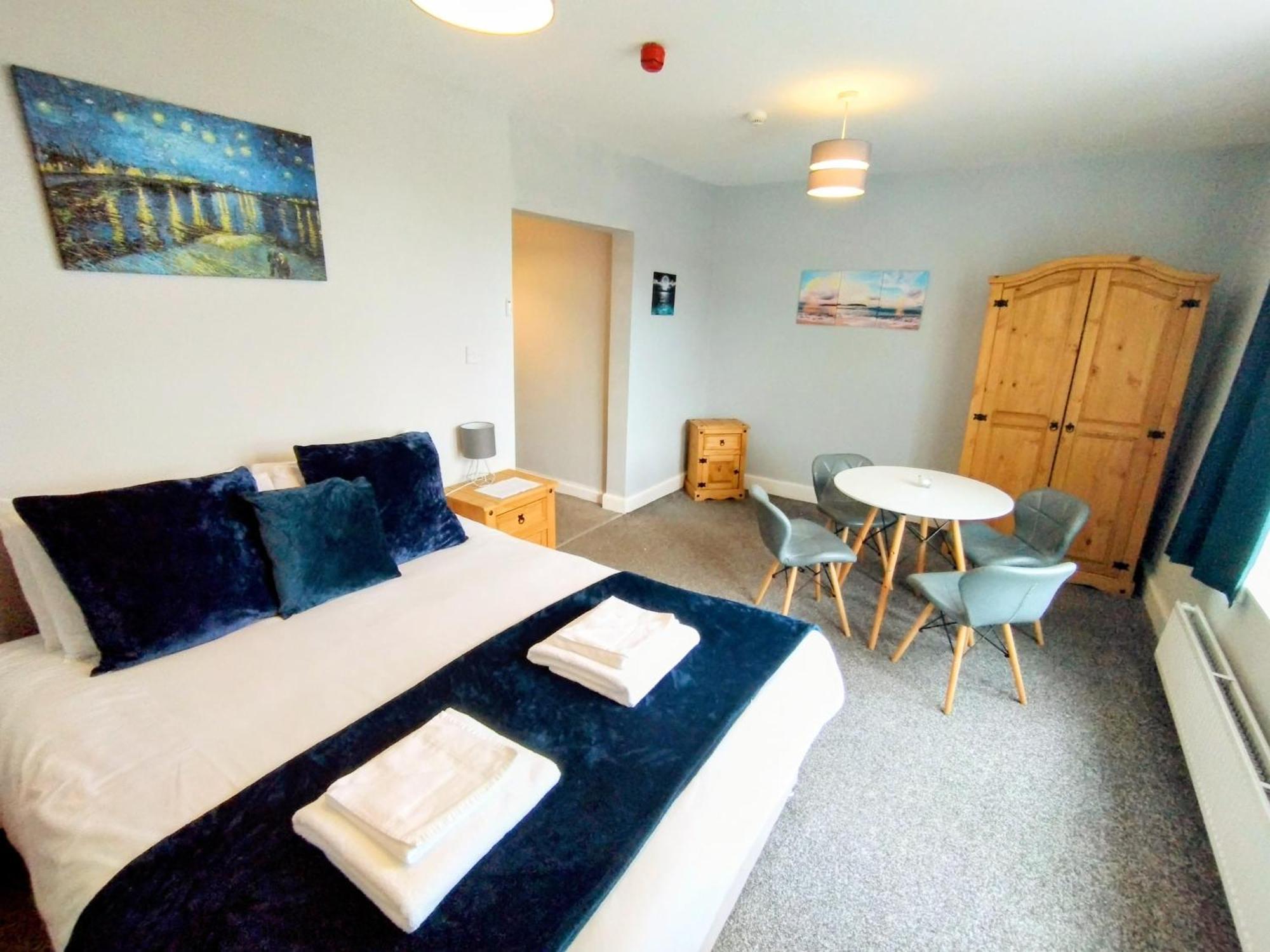Oyo Gin House Hotel Greenock Exteriér fotografie
