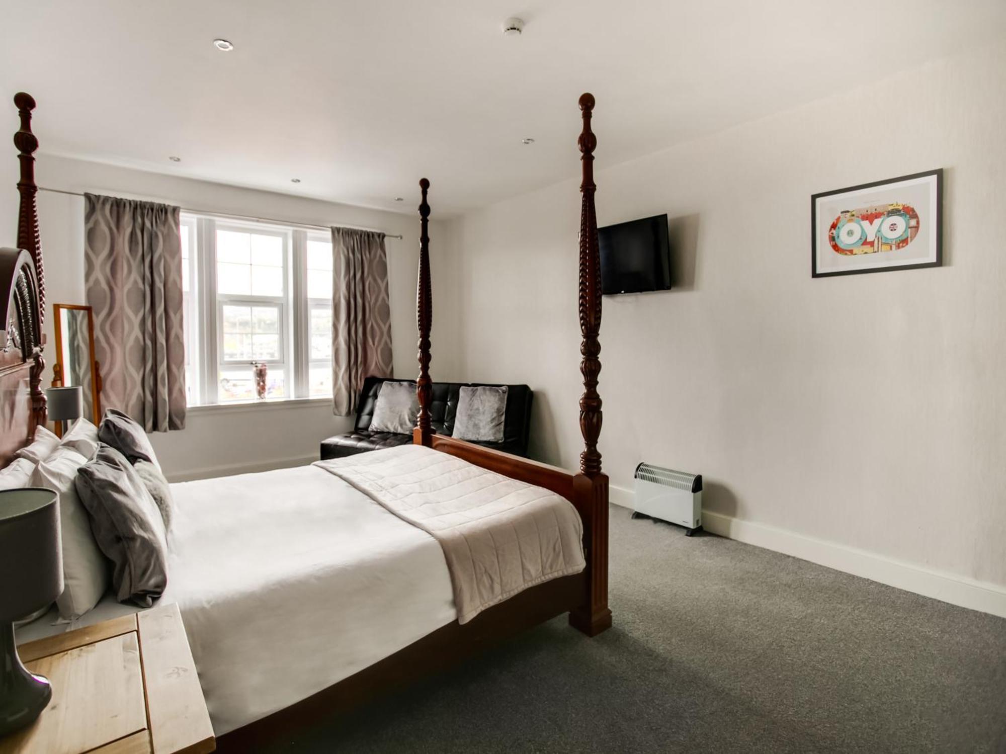 Oyo Gin House Hotel Greenock Exteriér fotografie