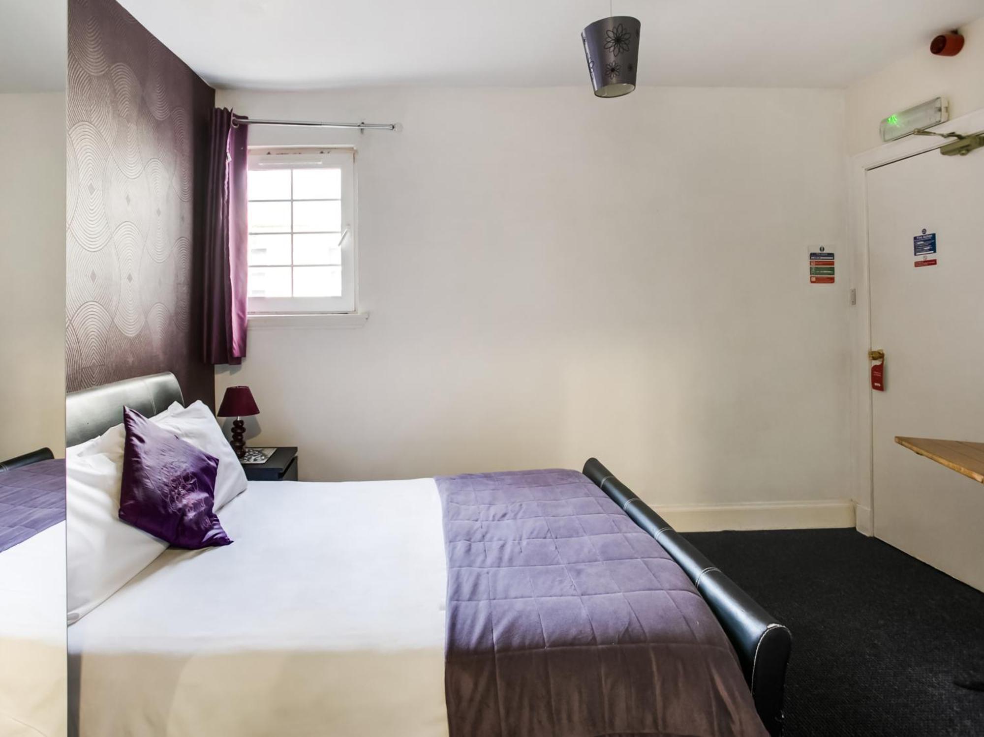 Oyo Gin House Hotel Greenock Exteriér fotografie